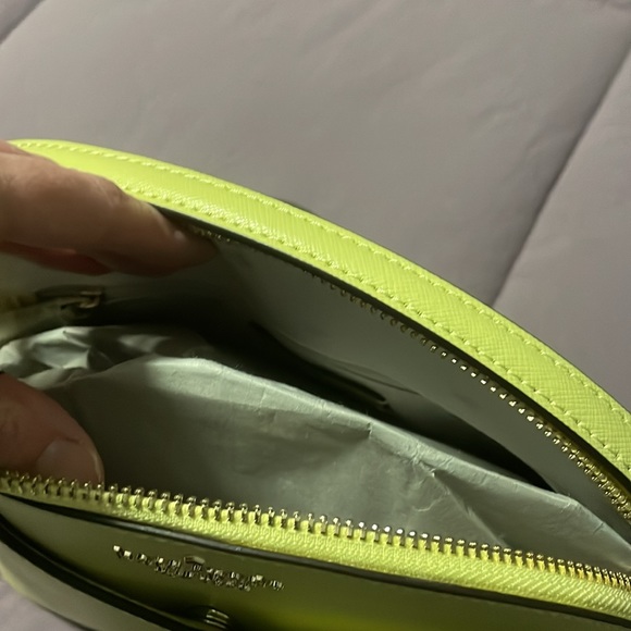 Kate Spade Yellow purse NWT - Picture 3 of 5